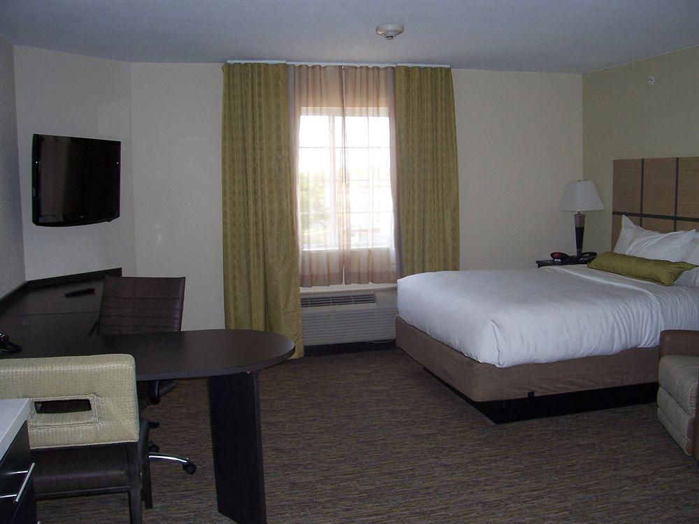 Candlewood By Ihg Hotel