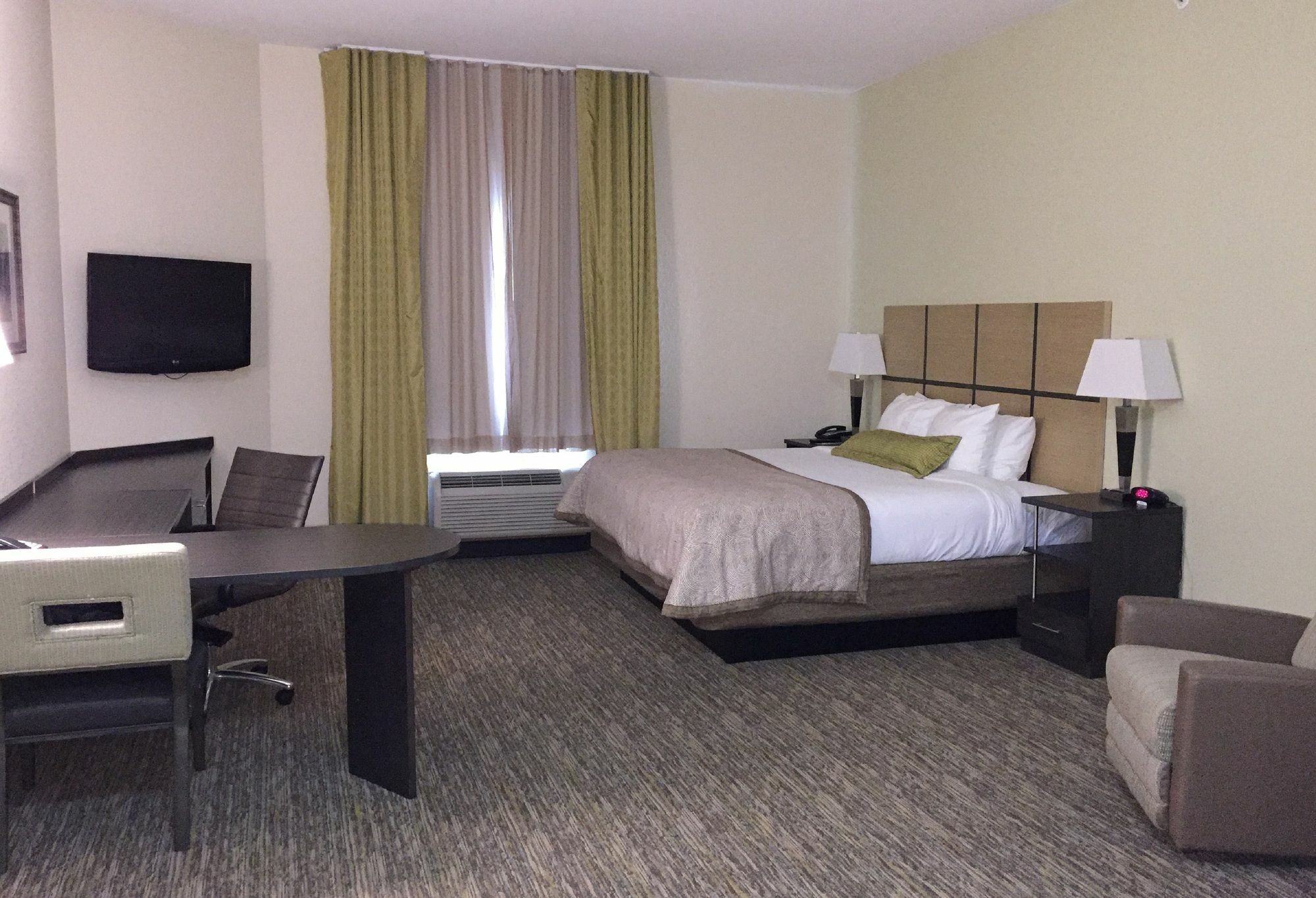 Candlewood By Ihg Hotel